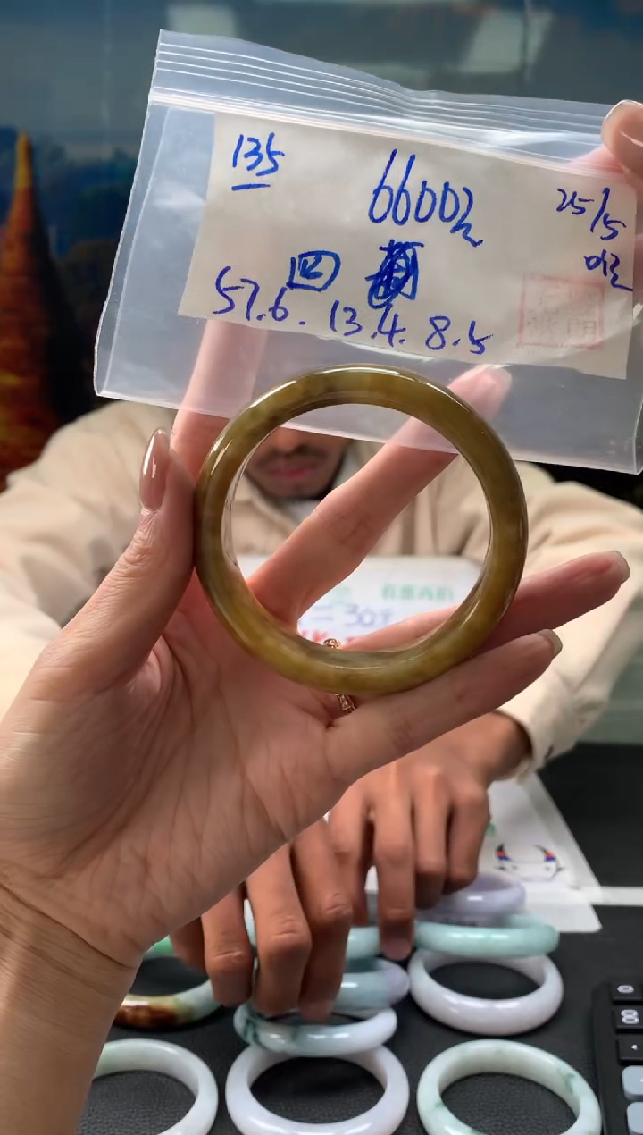 翡翠手镯未镶嵌翡翠手镯 下单联系小耳机#135