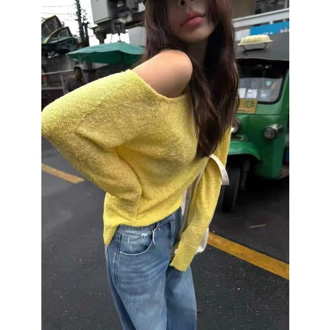 李欣然  【审美偏爱】纯色斜肩设计感洋气时尚长袖针织衫1830