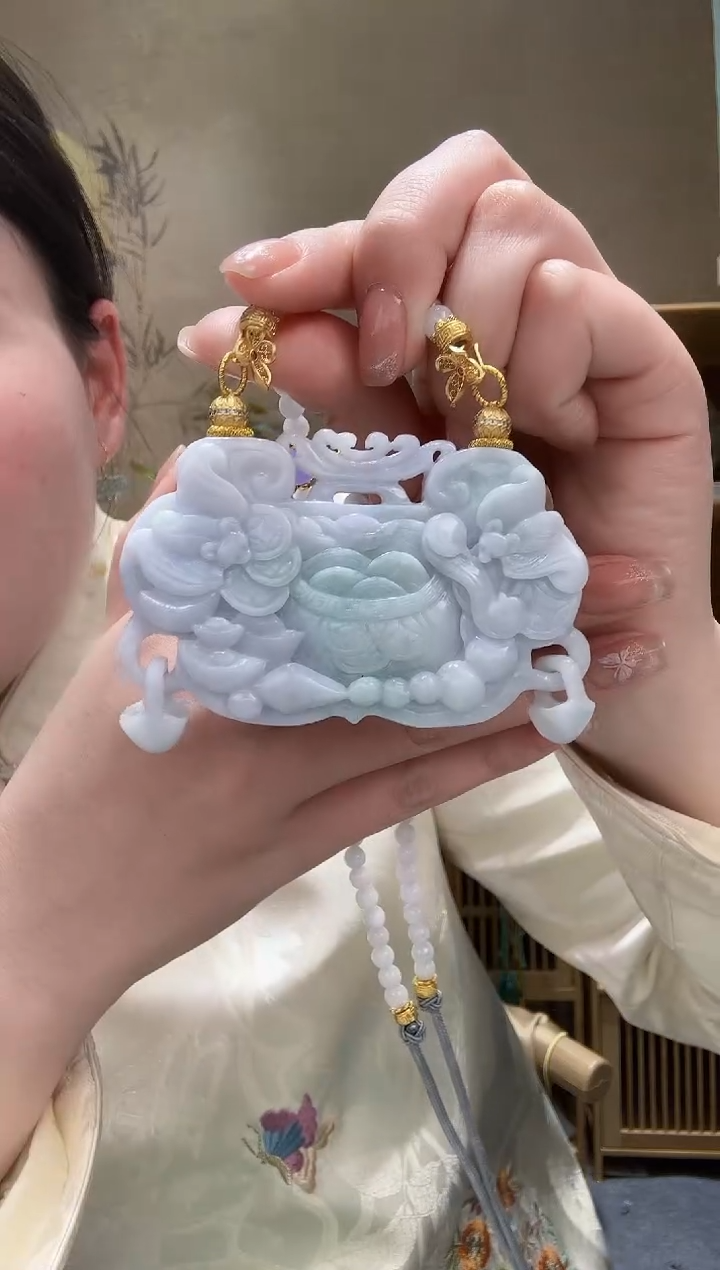 【闪购商品】翡翠颈饰未镶嵌吊坠