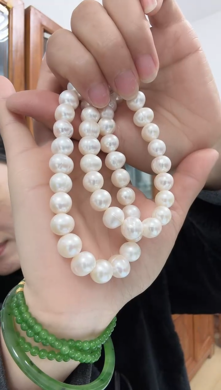 颈饰未镶嵌淡水珍珠?**花9-10有生长纹