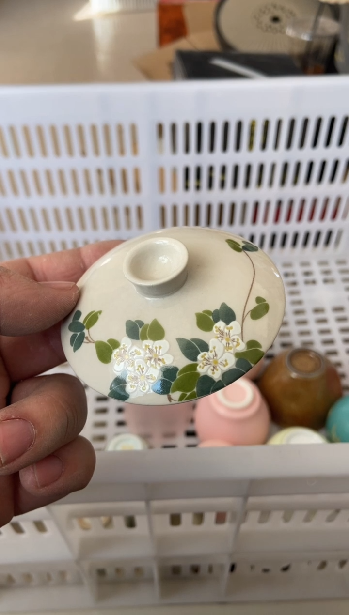 杯子瓷无运费险有瑕疵的摄影的产品有使用过的痕迹有点脏介意勿拍