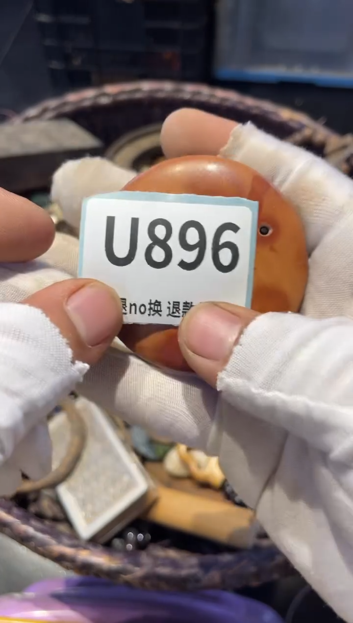 瓷片松**韵表弟直播链接火爆
