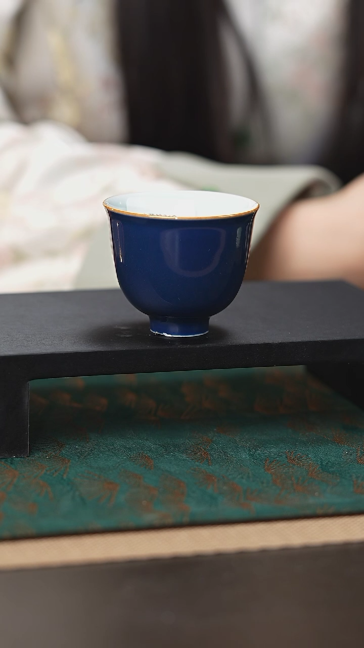 【闪购商品】摆件耕道堂霁蓝小花神杯