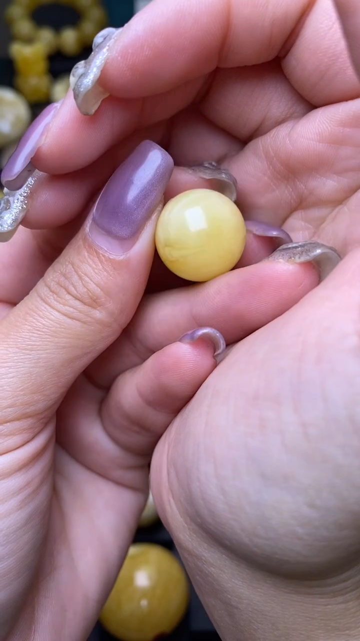 【闪购商品】琥珀裸石未镶嵌小葵.36