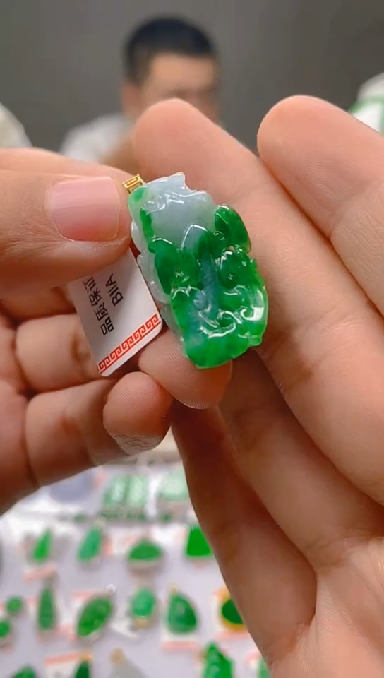 【闪购商品】翡翠颈饰18K金镶嵌新号开播，全场乱卖