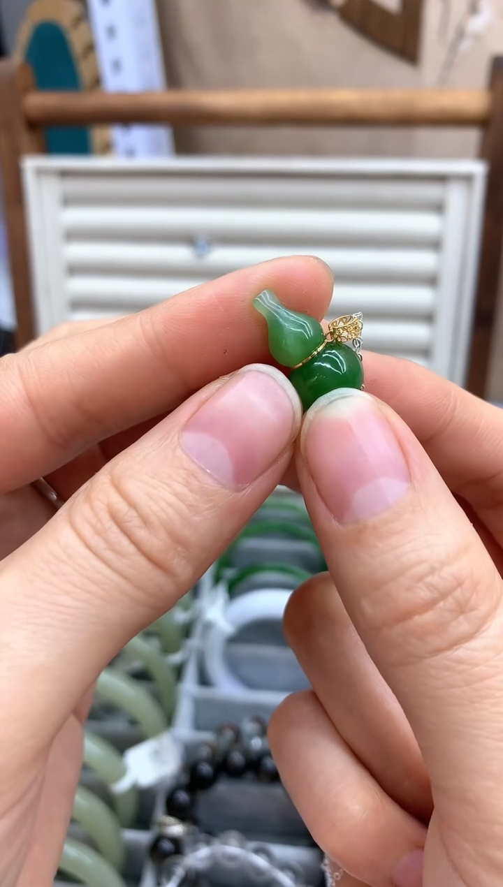 【闪购商品】和田玉颈饰18K金镶嵌葫芦3