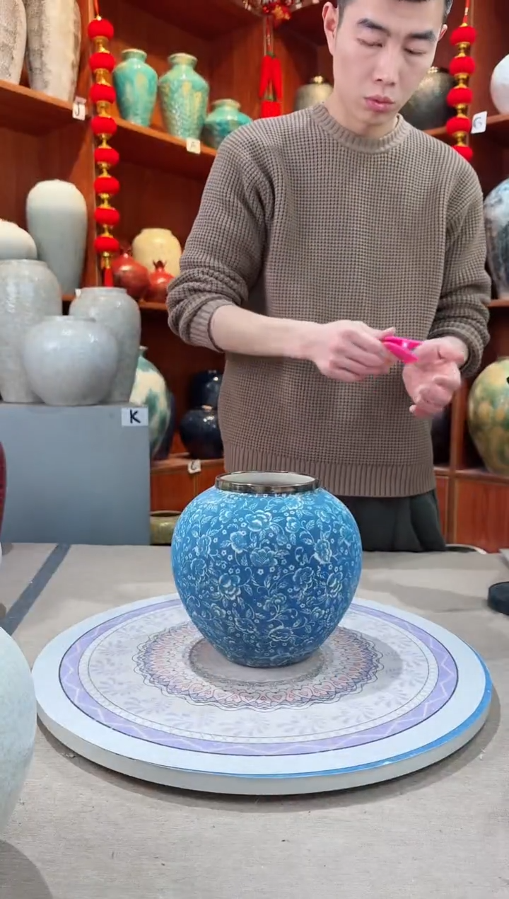 【闪购商品】瓶陶瓷花瓶 无花 微瑕a555  有孔