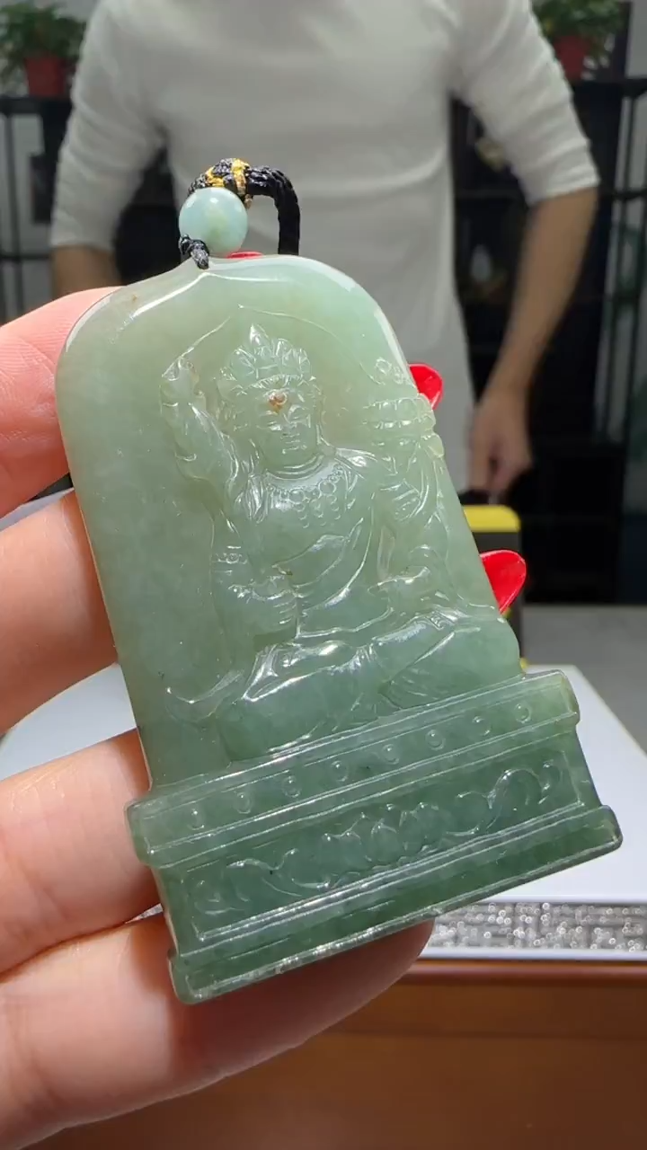 【闪购商品】翡翠颈饰未镶嵌天然翡翠A货吊坠