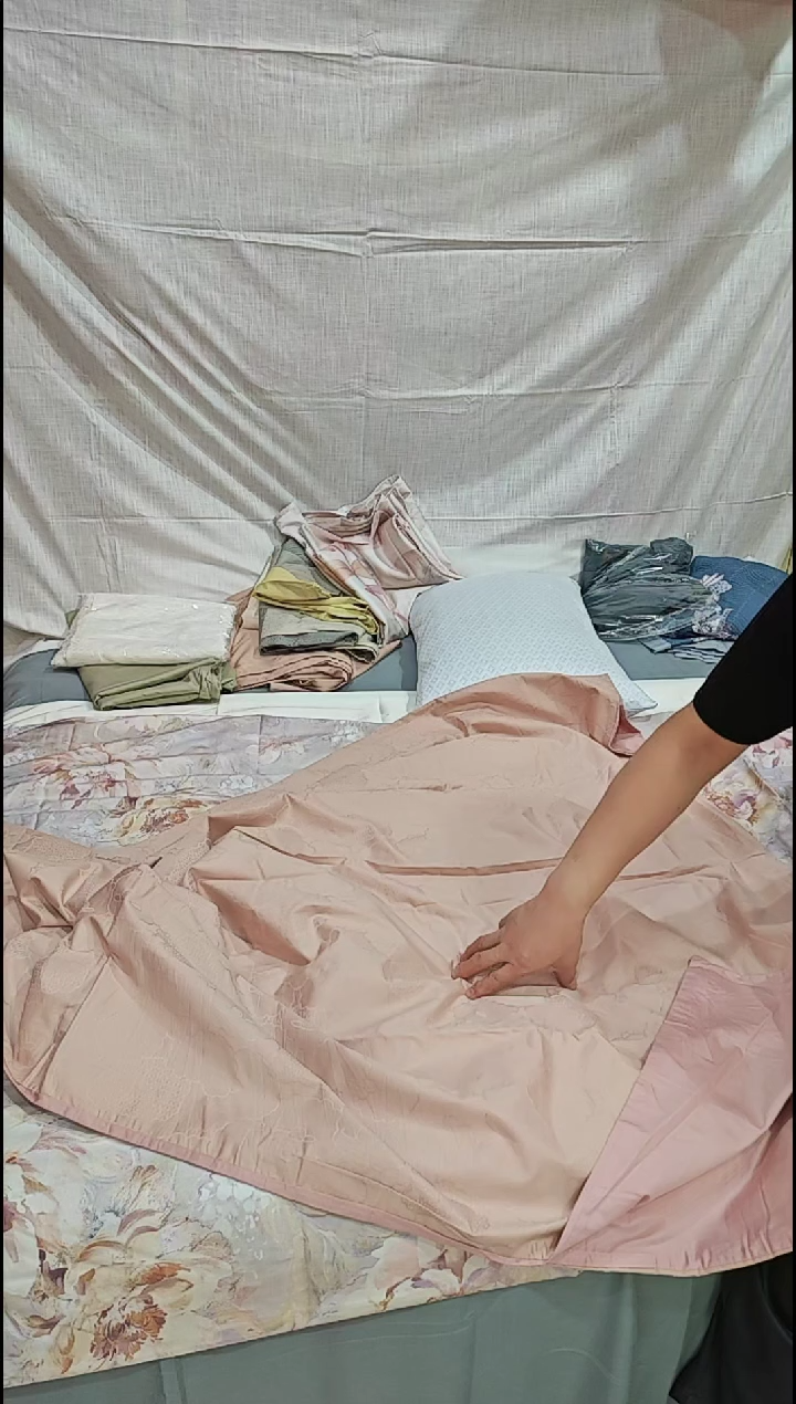 银鼠毛长绒棉提花被套2.0*2.3