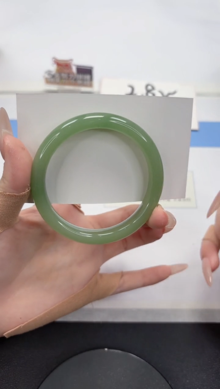 【闪购商品】石英质玉手镯未镶嵌A366-59.1