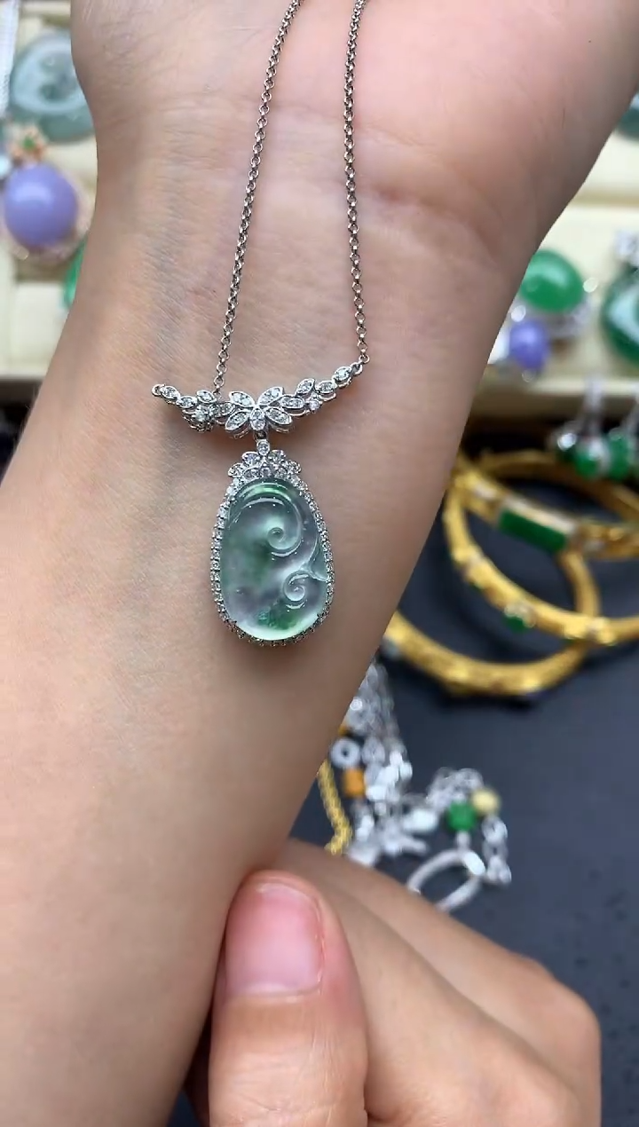 翡翠18K金镶嵌颈饰394-中国好珍宝