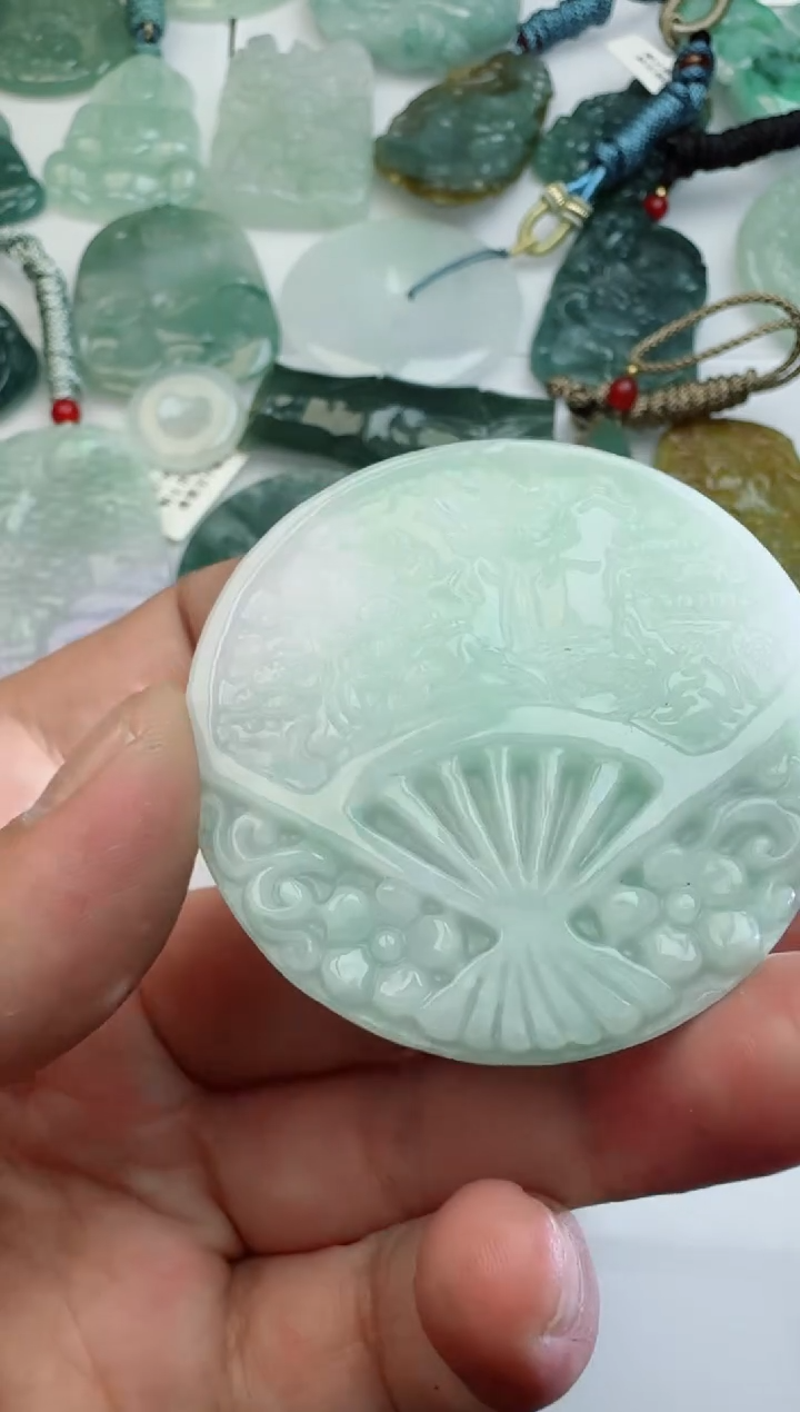 【闪购商品】翡翠吊坠(不含链)未镶嵌111111111111