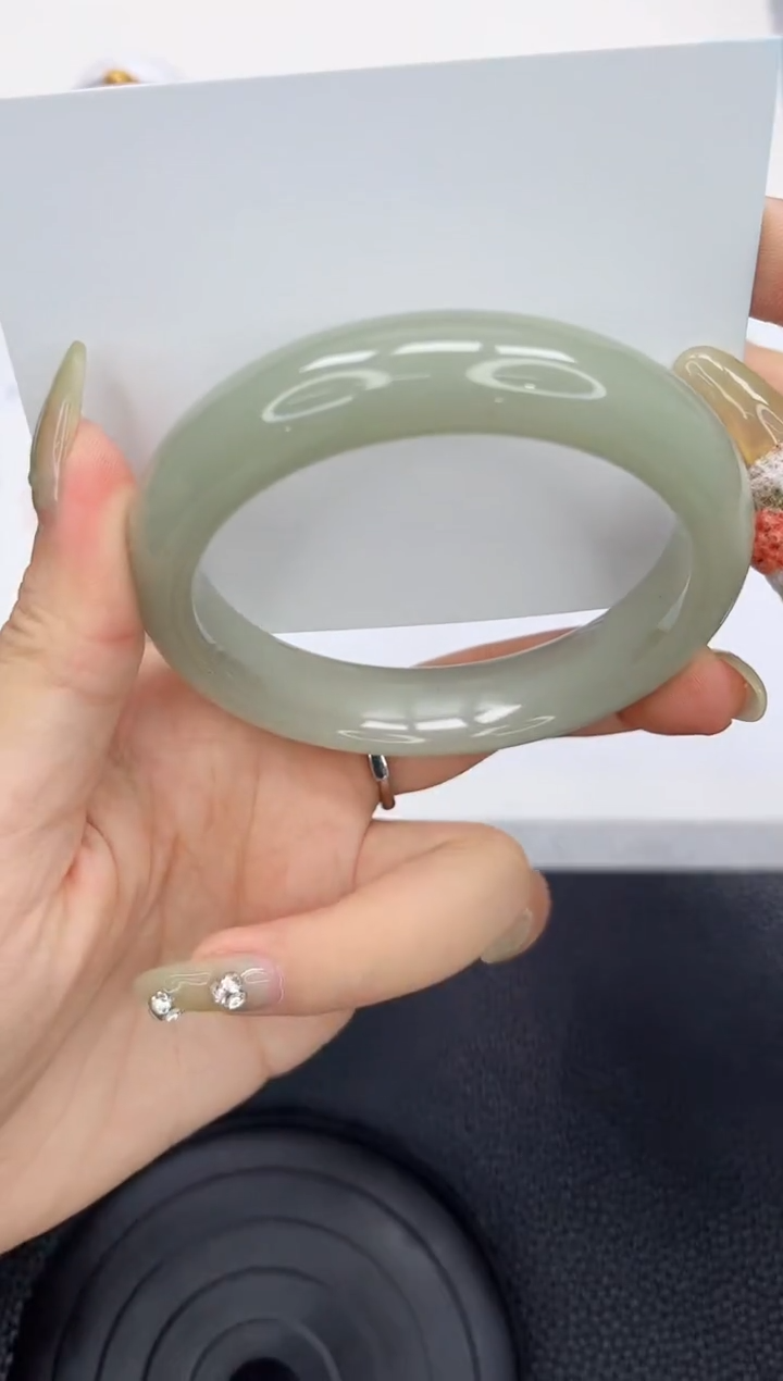 石英质玉手镯未镶嵌23-58.6