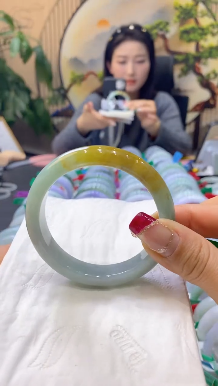 【闪购商品】翡翠手镯未镶嵌99919130