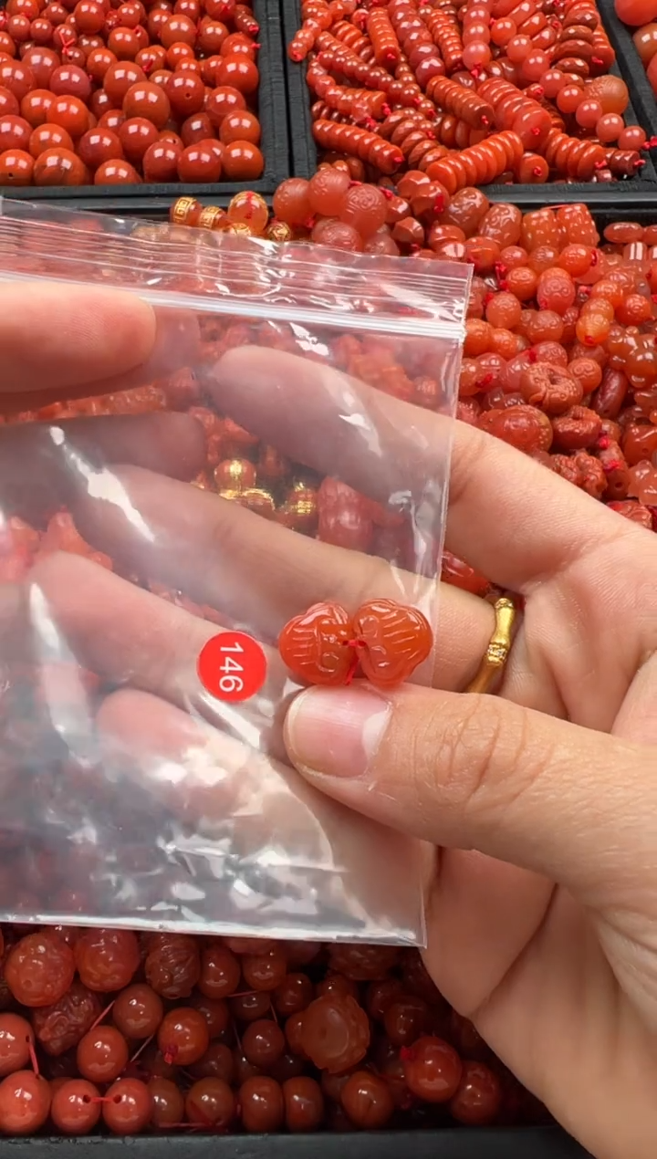【闪购商品】南红玛瑙颈饰未镶嵌1