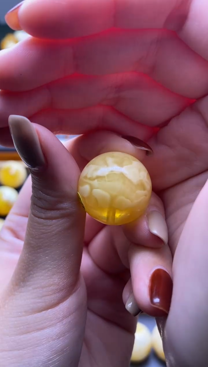 【闪购商品】琥珀裸石未镶嵌大小姐珠宝严选88