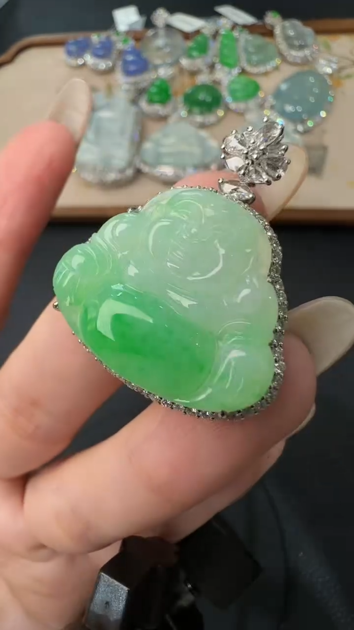 【闪购商品】翡翠吊坠(不含链)18K金镶嵌56