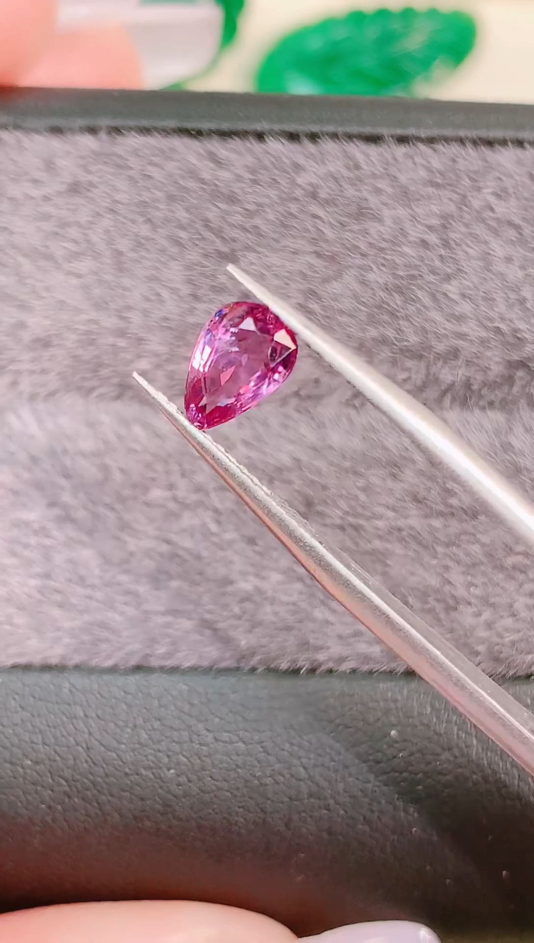 未镶嵌珠宝半成品碧玺0.99ct-全净玻璃体卢比莱