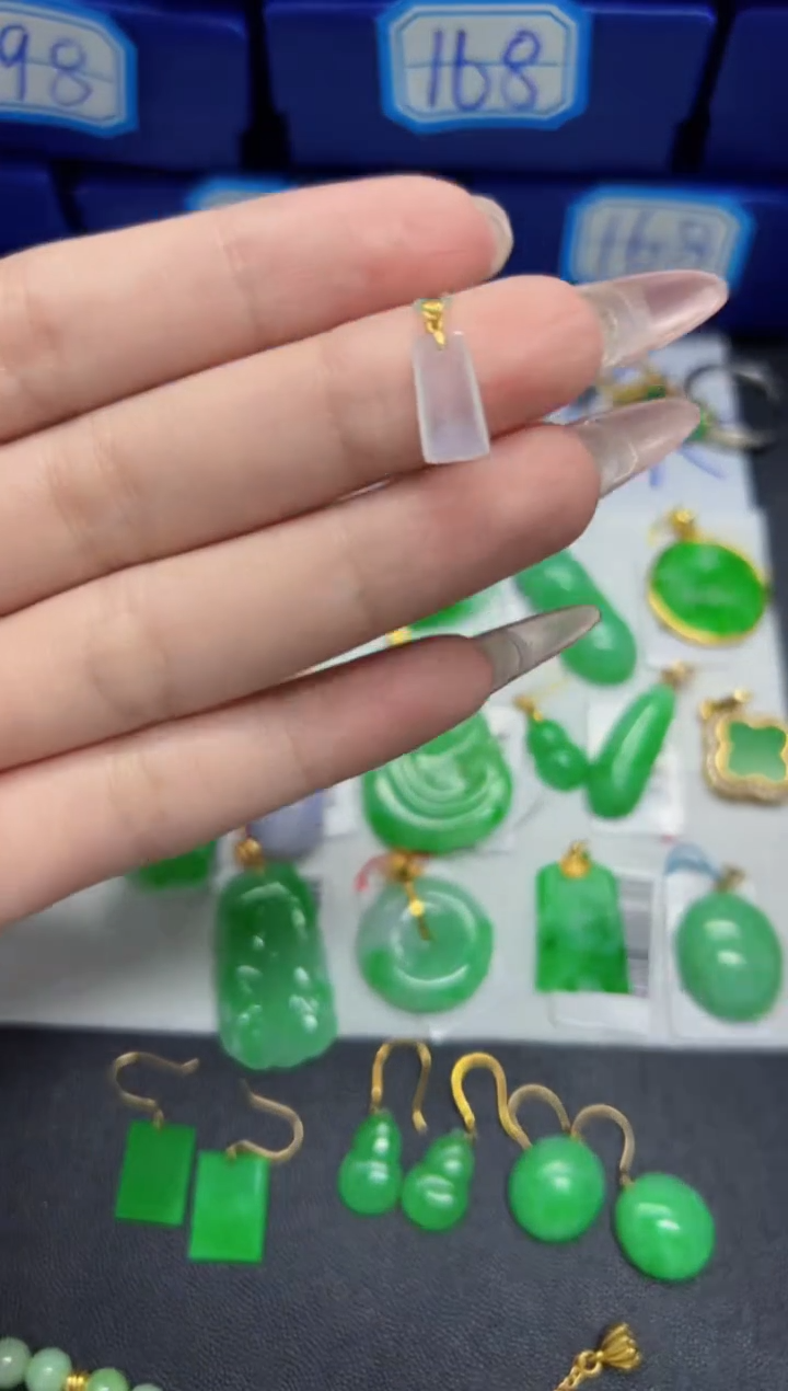 【闪购商品】翡翠颈饰18K金镶嵌Y缅料A货/支持复检/一件