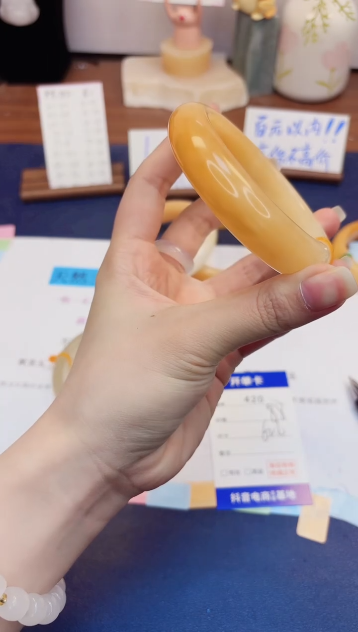 【闪购商品】石英质玉手镯未镶嵌420-财气镯-圈口62