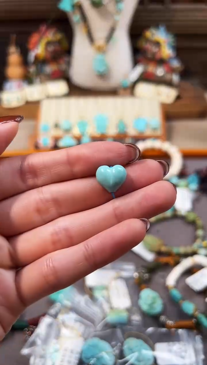 未镶嵌绿松石配饰爱心屁桃