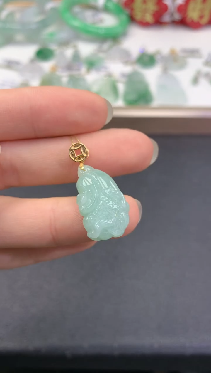 【闪购商品】翡翠颈饰18K金镶嵌              