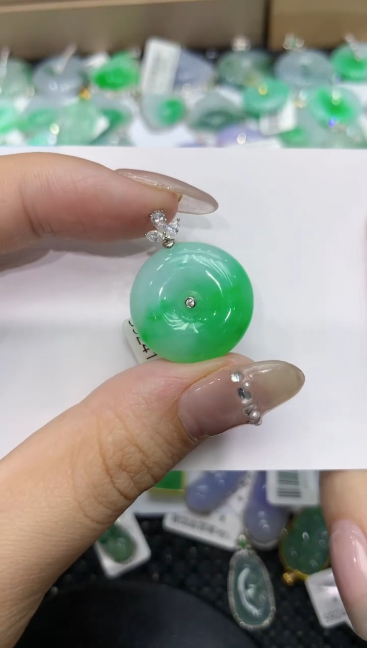 【闪购商品】翡翠颈饰18K金镶嵌222222222