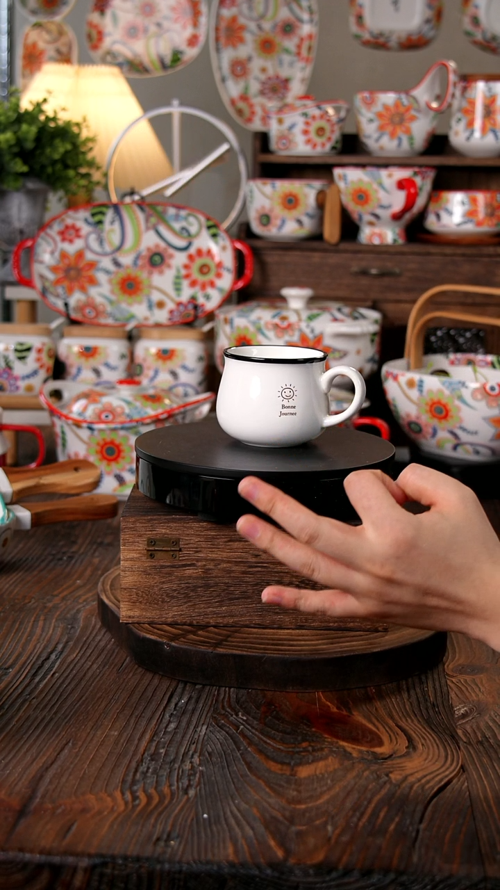 盘陶瓷喝水杯早餐牛奶杯办公室咖啡杯 白色笑脸马克杯