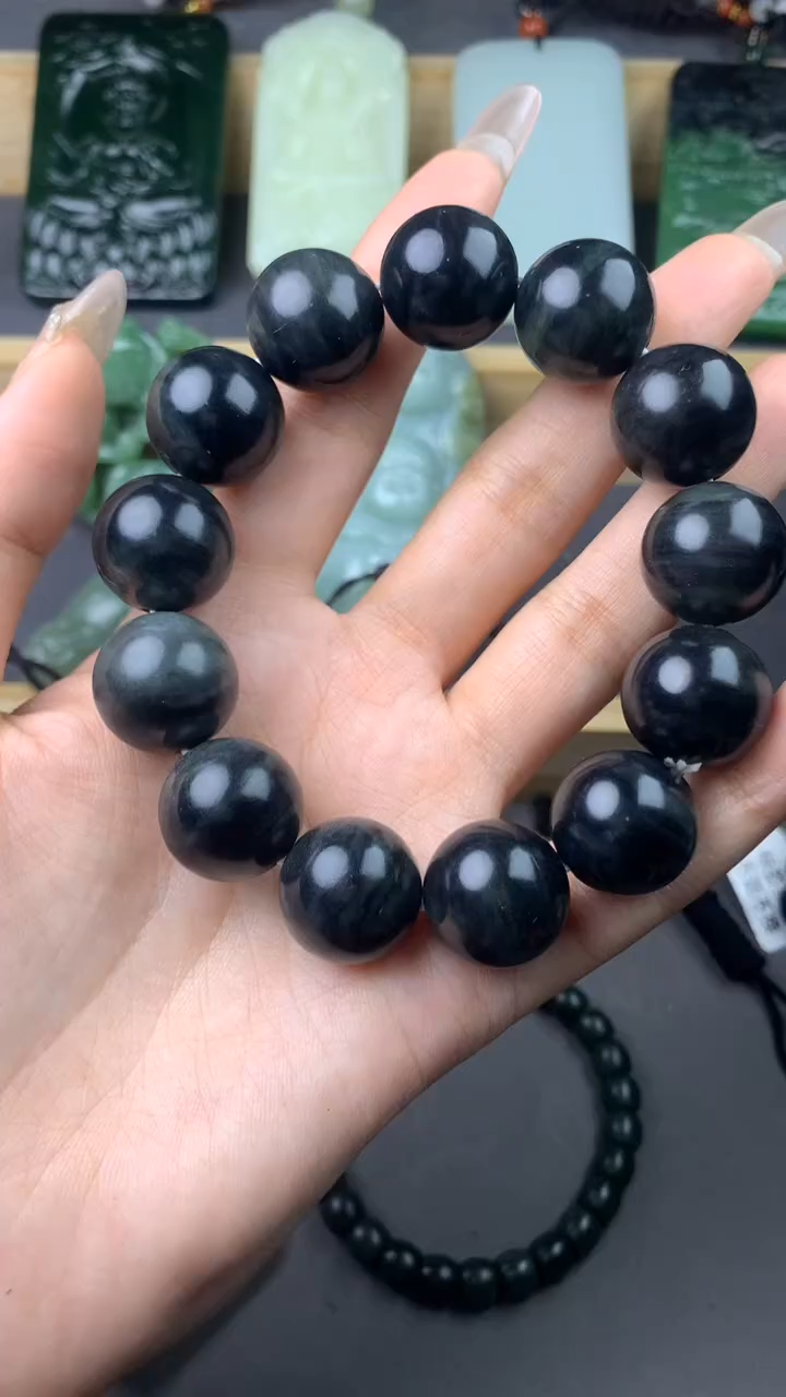 【闪购商品】定制和田玉挂件拍一发一不退不换