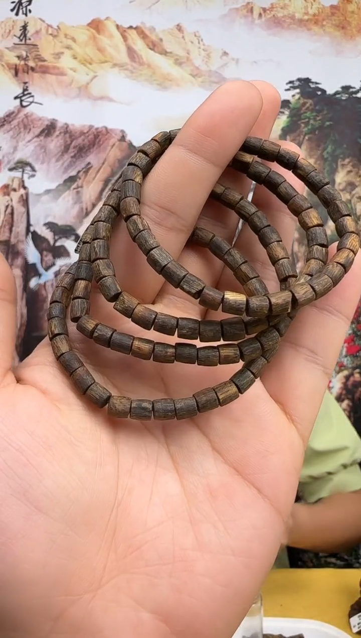 沉香沉香碎屑+桶卡T5/6沉水白奇沉香不规整宠粉多样性发一