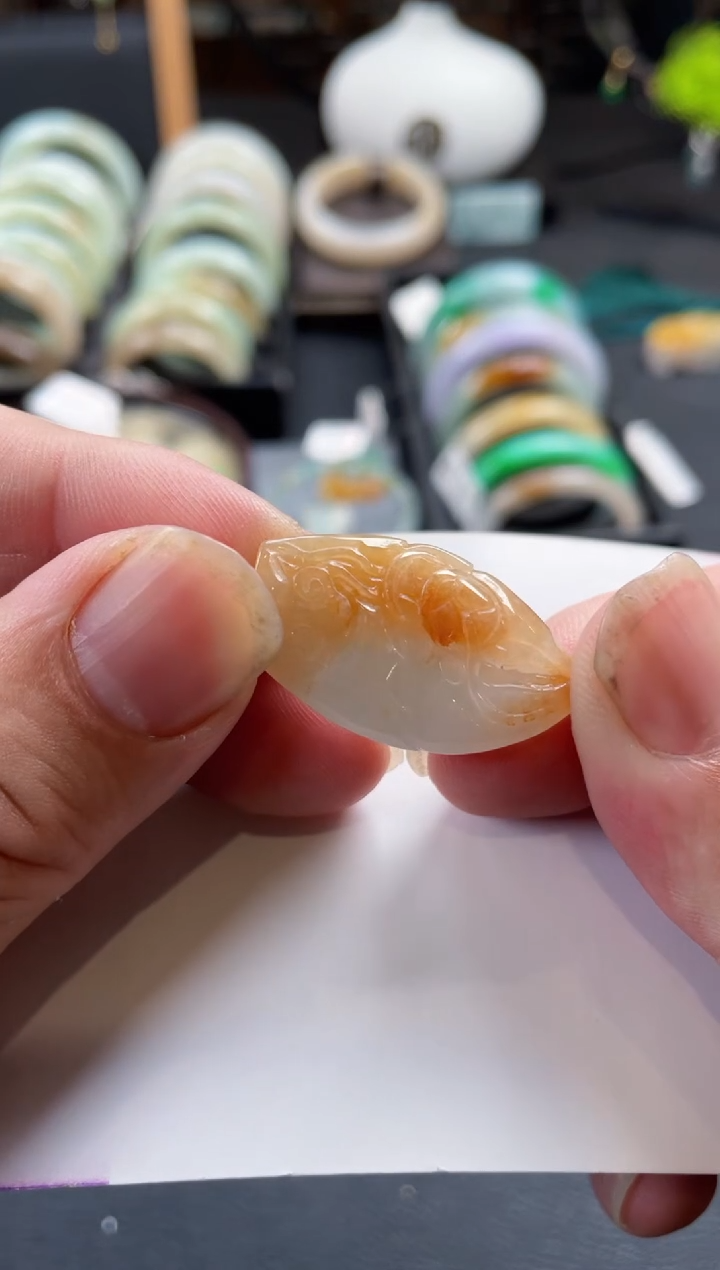 【闪购商品】翡翠颈饰未镶嵌吊坠