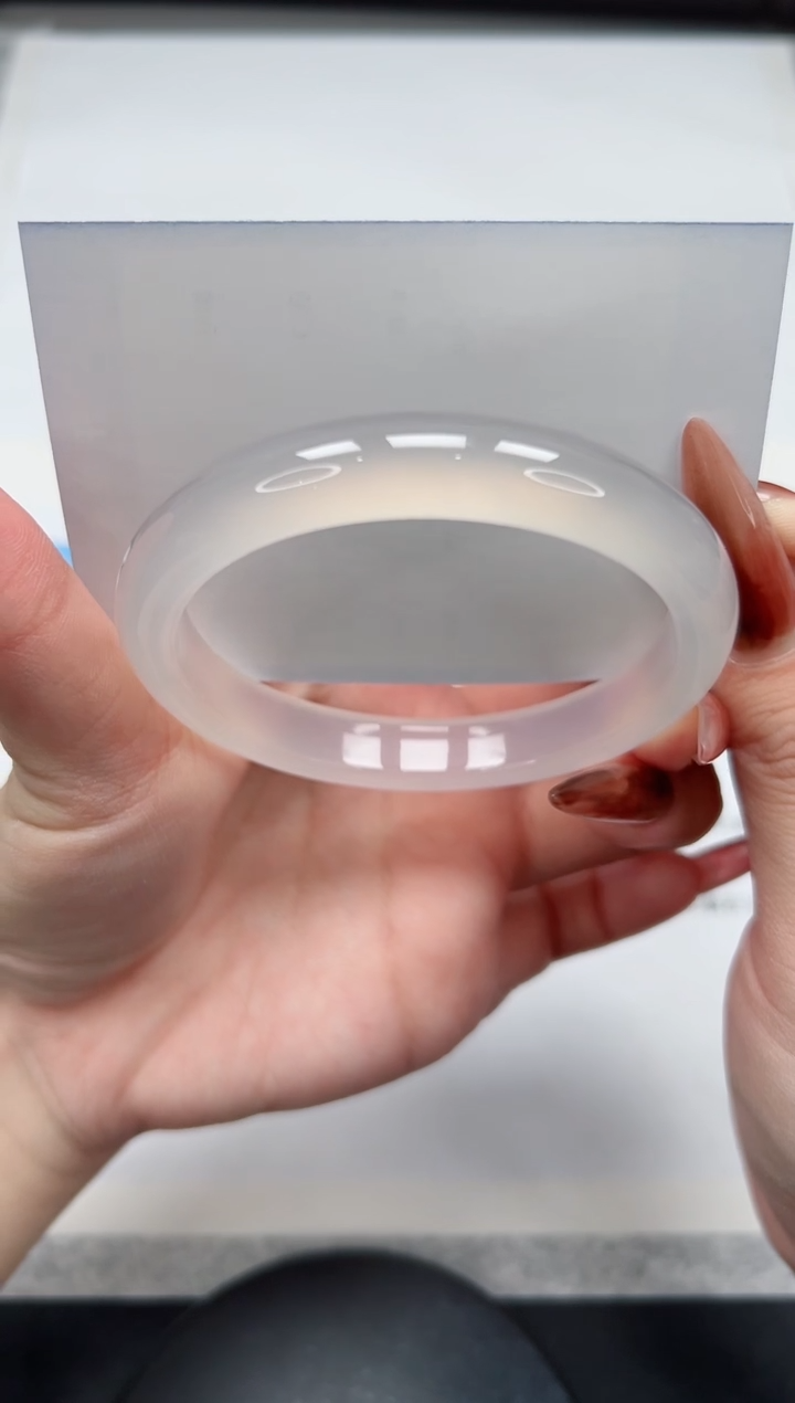 【闪购商品】玛瑙/玉髓手镯未镶嵌84/60.8荔枝