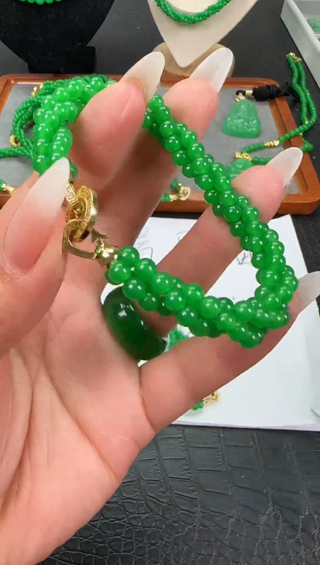 未镶嵌翡翠耳饰小米麻花手串