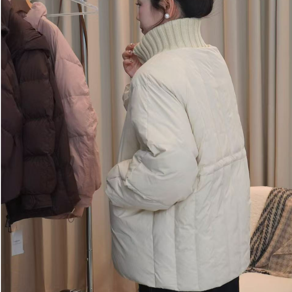 大码羽绒服女200斤90白鸭绒宽松短款针织拼接立领加厚款显瘦