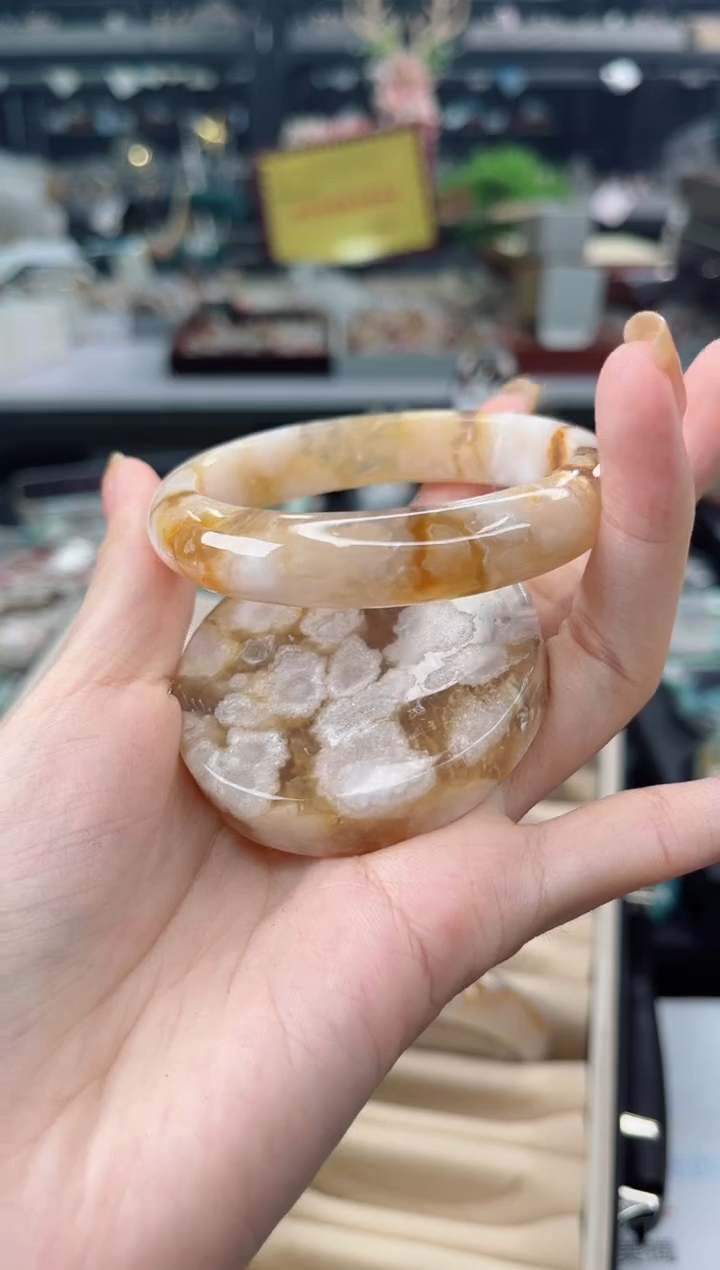 【闪购商品】石英质玉手镯未镶嵌57圈口（赠品镯心）3674527