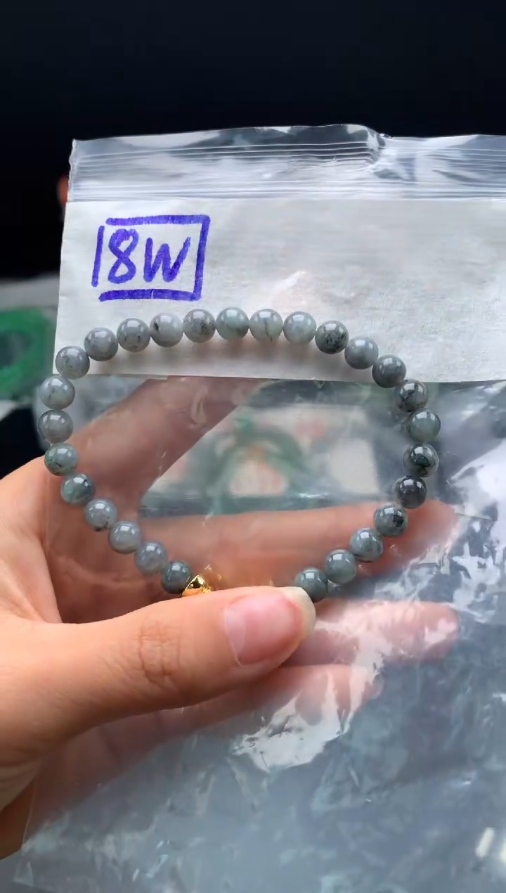 未镶嵌挂件翡翠2  卡6.7