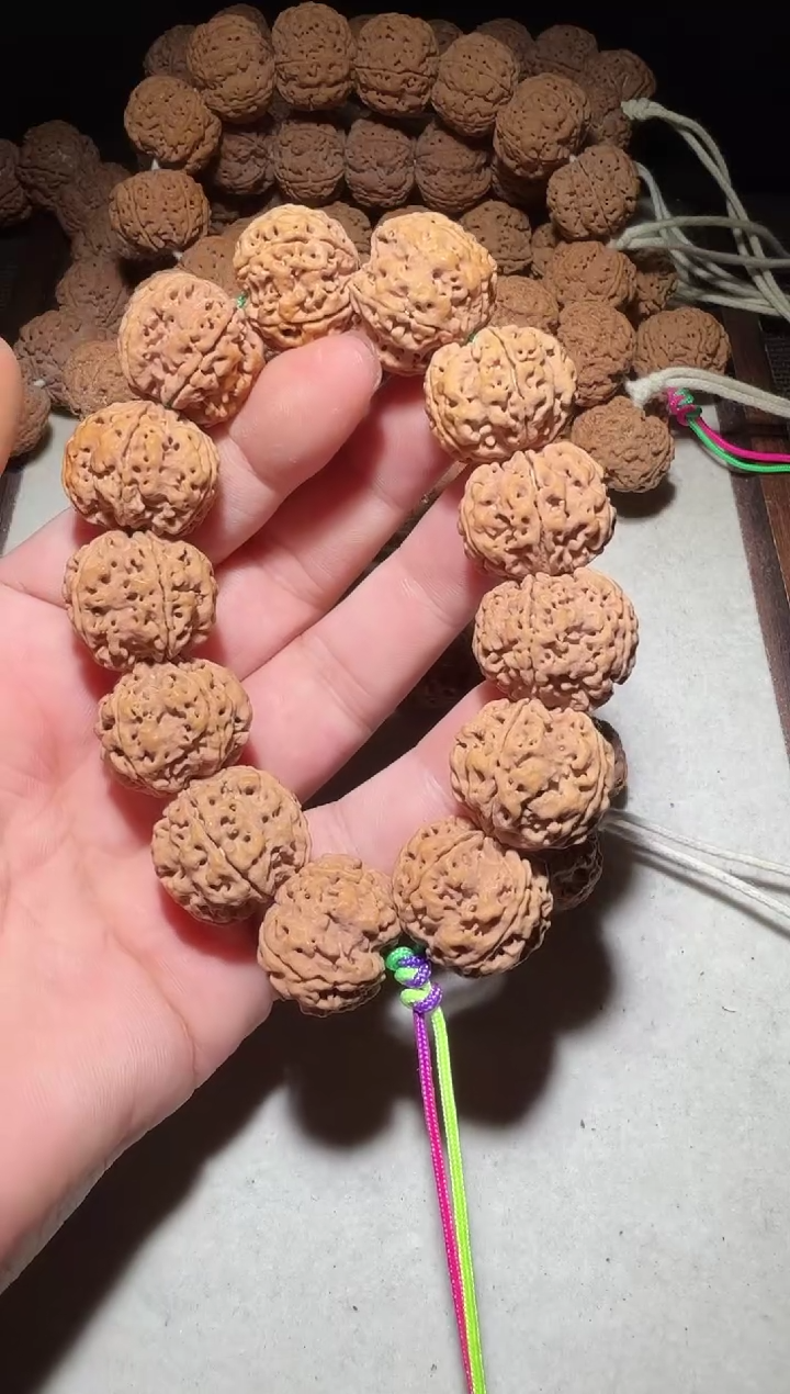 【闪购商品】金刚菩提手串姜黄皮22平头粗筋双龙