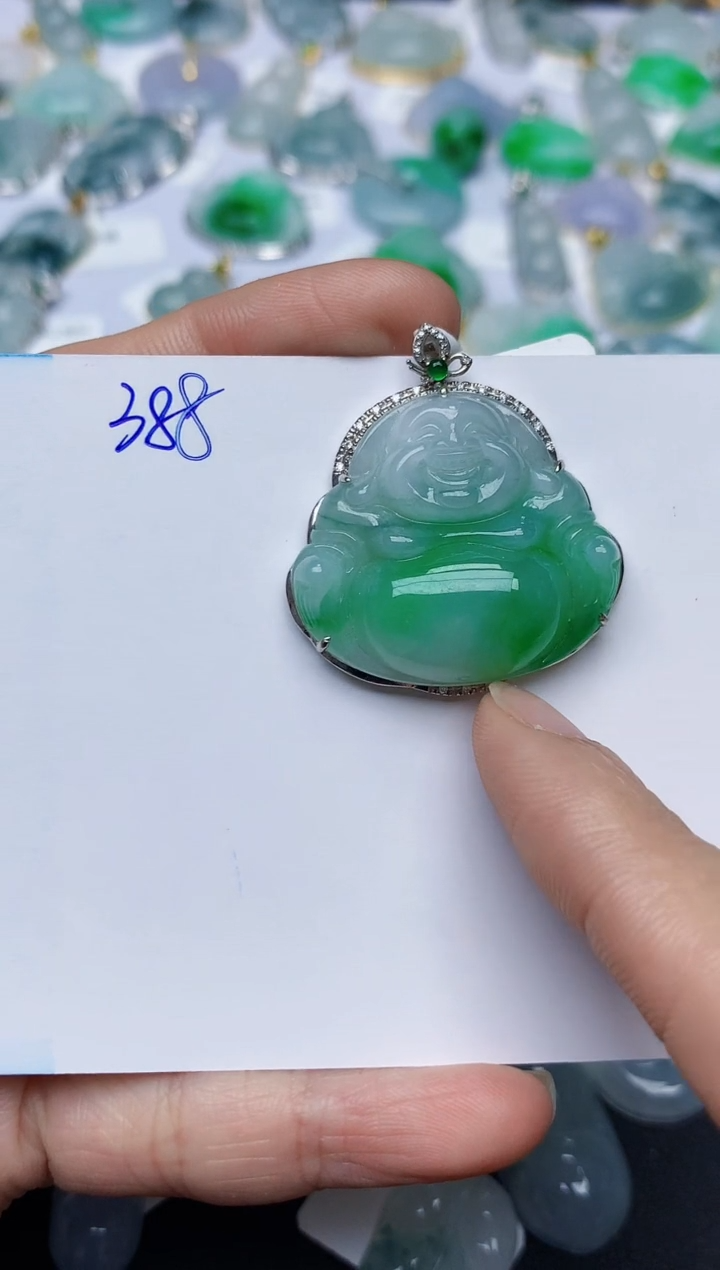 【闪购商品】翡翠颈饰18K金镶嵌天然翡翠A货   