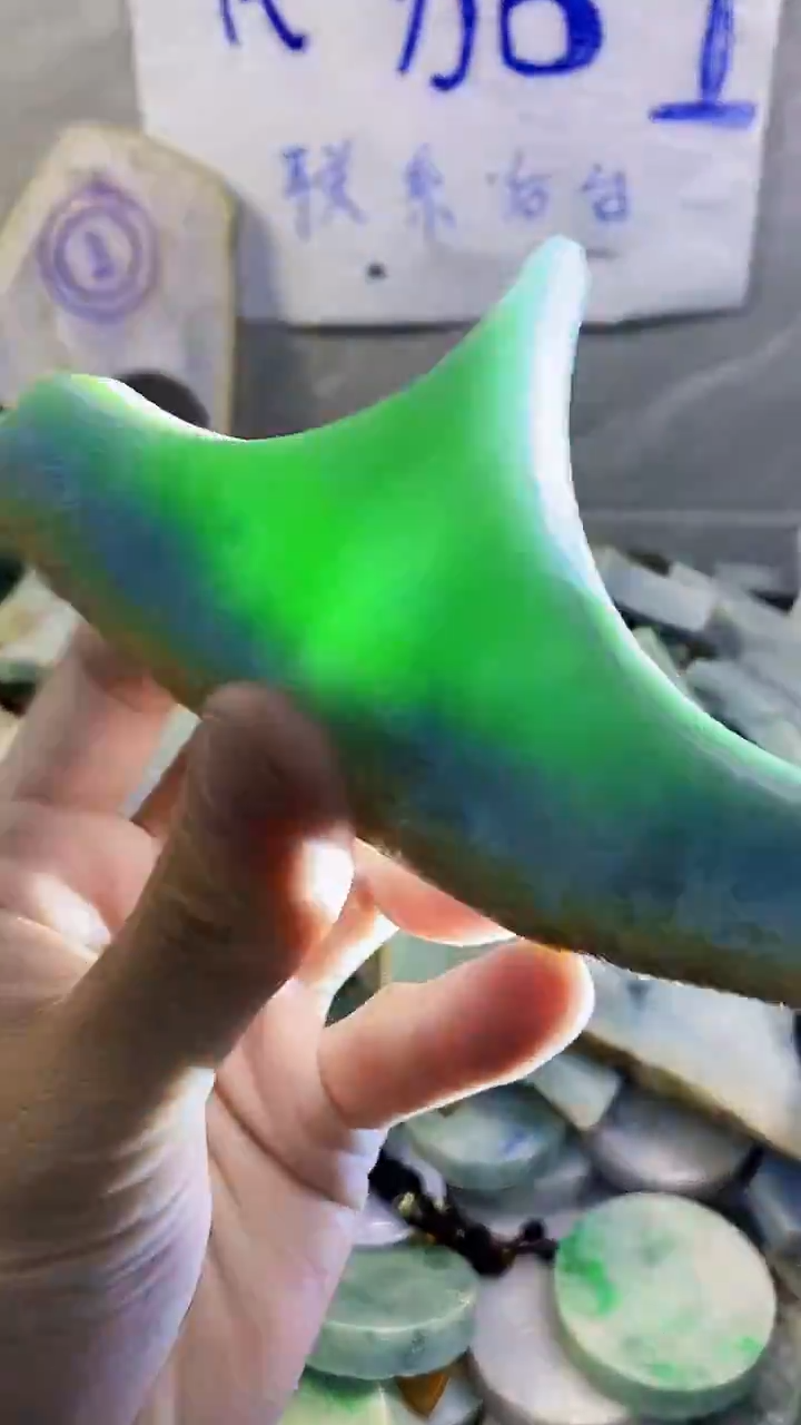 裸石翡翠纯天然翡翠A货81