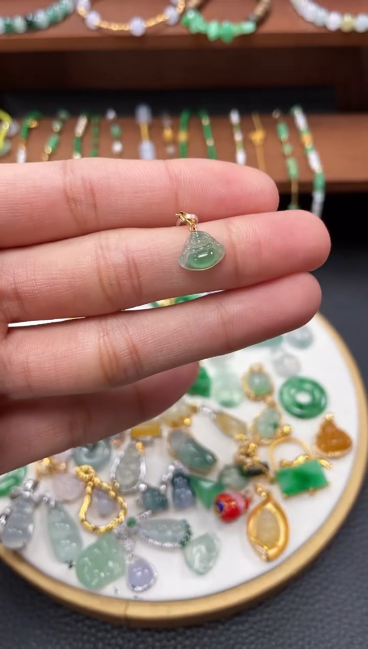 【闪购商品】翡翠吊坠(不含链)18K金镶嵌一个   JK678