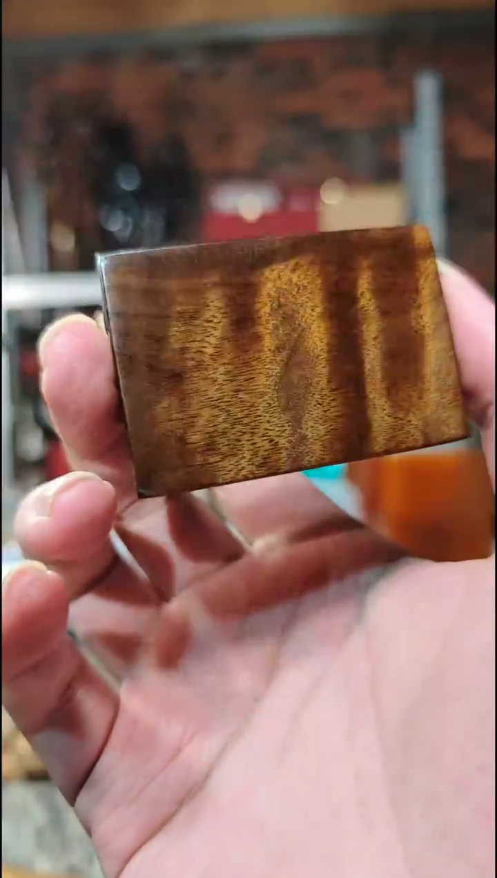 金丝楠无事牌手把件