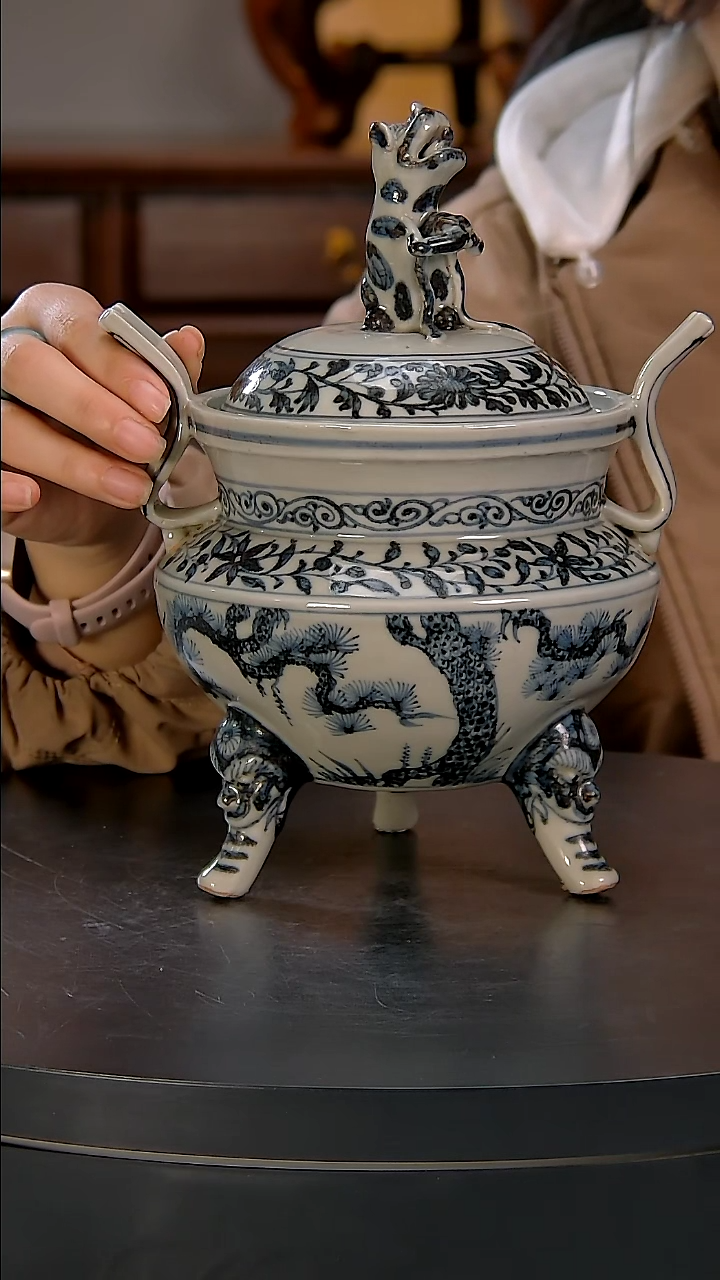 【闪购商品】青花三足香炉精品陶瓷