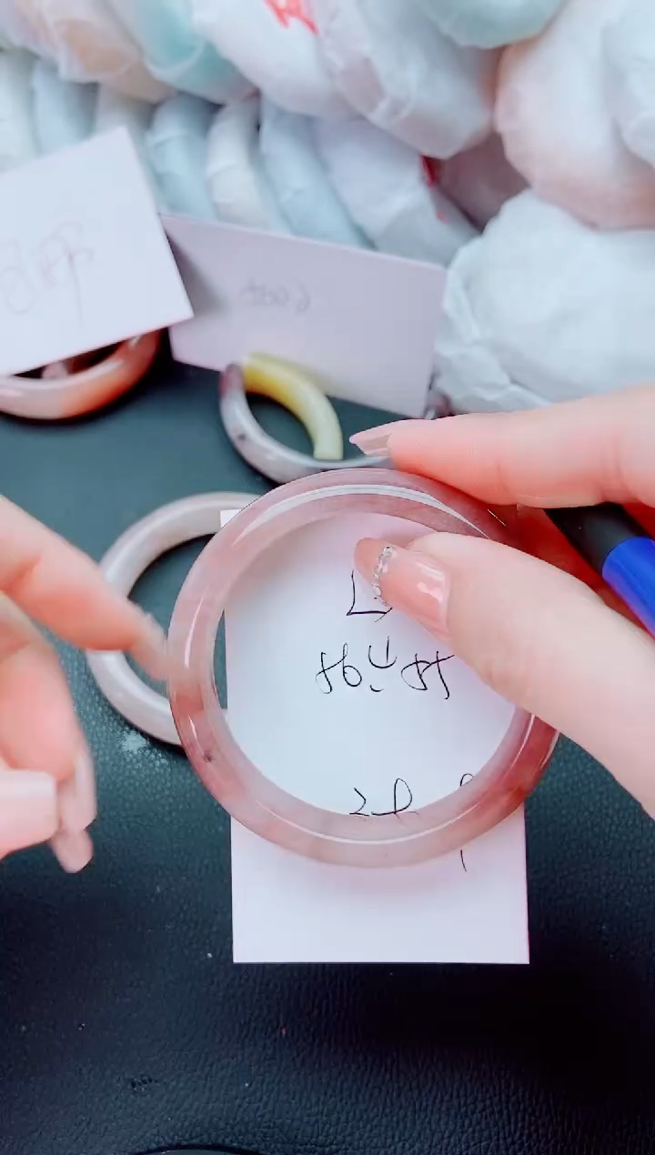 【闪购商品】石英质玉手镯未镶嵌L346-56-55