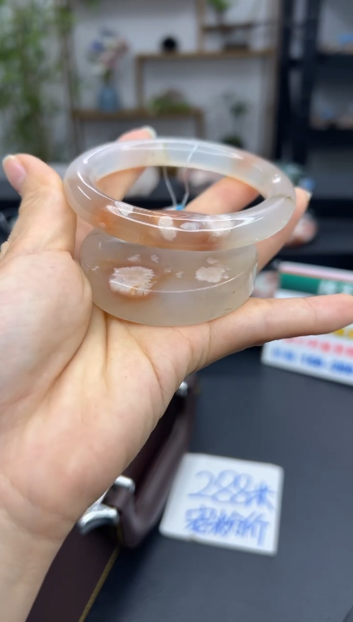 【闪购商品】石英质玉手镯未镶嵌A785(59圈赠送镯心)