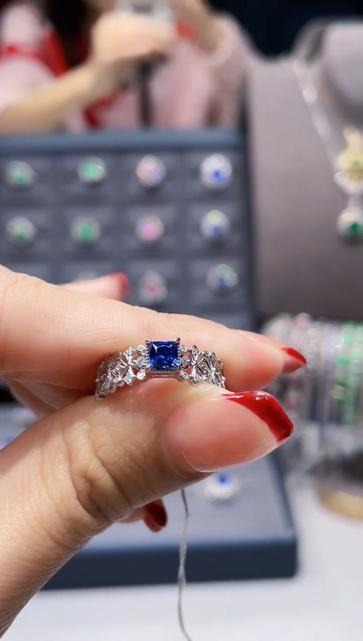 【闪购商品】蓝宝石戒指银S925镶嵌0.40克拉