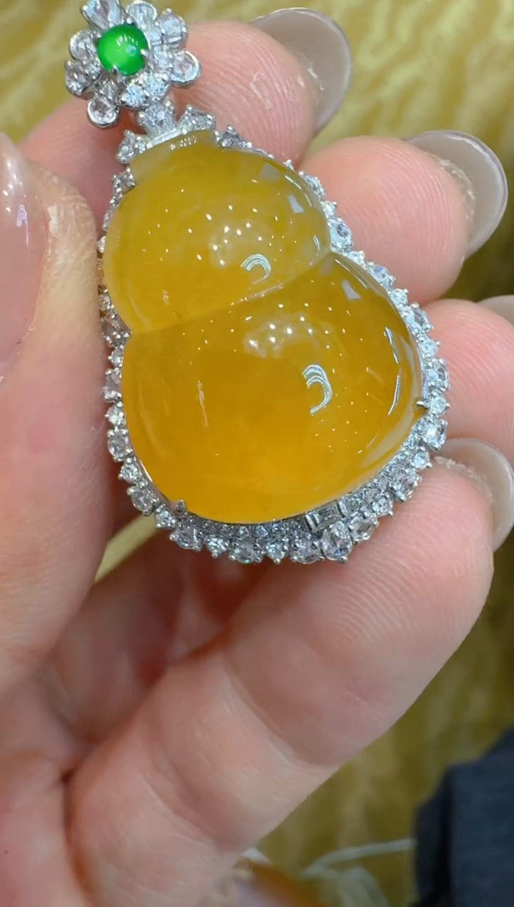 吊坠(不含链)18K金镶嵌翡翠多样性团购发一件