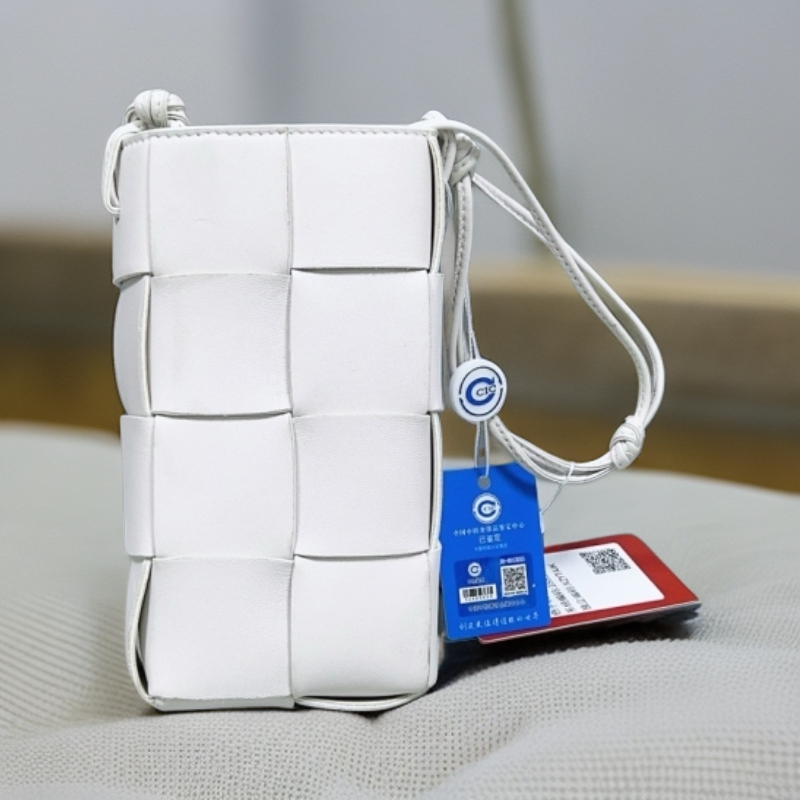 95新 BOTTEGA VENETA/葆蝶家  白色手机包  1883 5135  