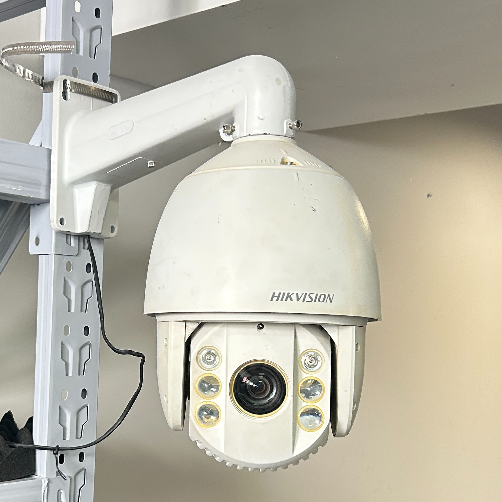 8新 HIKVISION/海康威视 7寸光学变焦监控球机（无运费险）