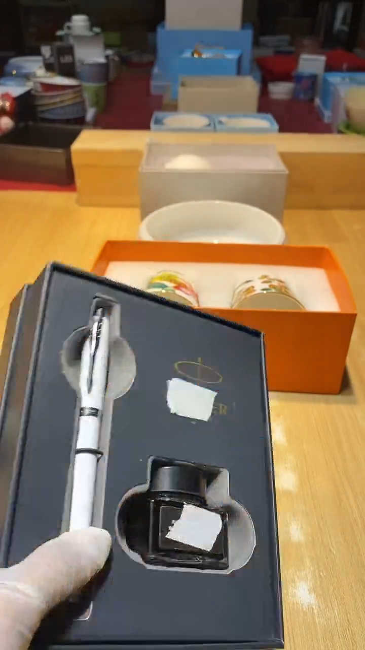 瓷片生活的本意是开心啊@@1