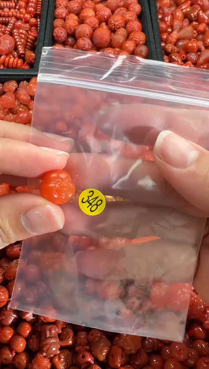 【闪购商品】南红玛瑙颈饰未镶嵌1